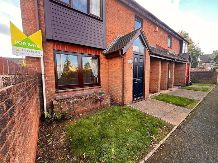 2 Bedroom Maisonette For Sale In Castle Court, Wem, SY4