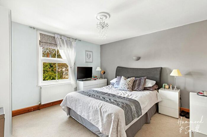 2 Bedroom Semi-Detached House For Sale In Upland Road, Thornwood, CM16