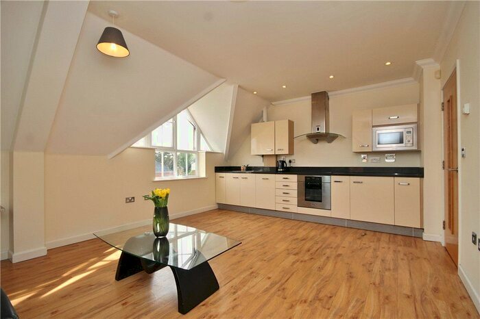 1 Bedroom Flat To Rent In Croham Road, South Croydon, CR2