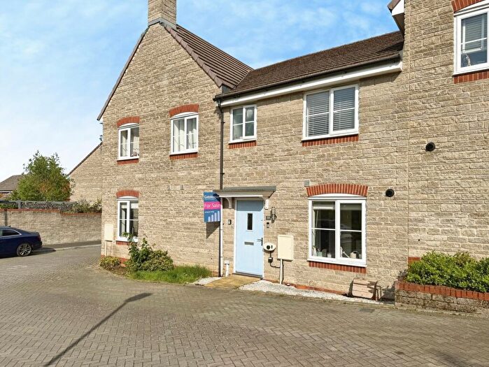 3 Bedroom Terraced House For Sale In The Farm, Swindon, United Kingdom, SN5