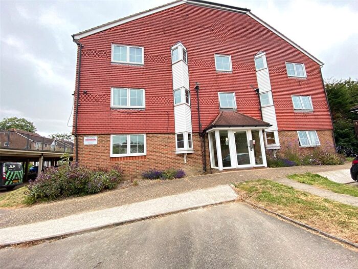 1 Bedroom Flat To Rent In Tuscany Gardens, Crawley, West Sussex, RH10