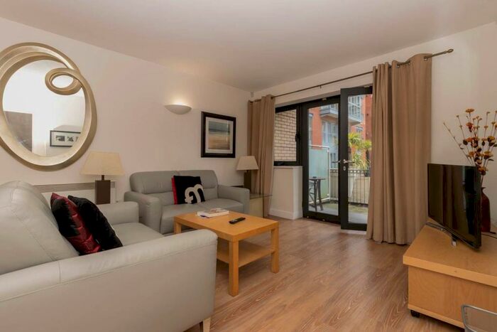 2 Bedroom Apartment To Rent In Watermarque, Browning Street, B16