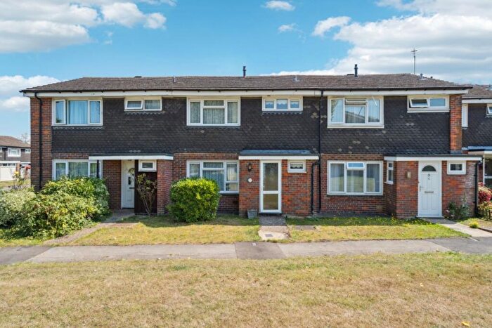 3 Bedroom Terraced House For Sale In Groom Road, Prestwood, HP16