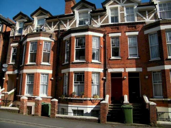 1 Bedroom Flat To Rent In Lime Hill Road, Tunbridge Wells, Kent, TN1