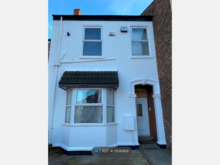 2 Bedroom Flat To Rent In Ground Floor, Grimsby, DN32