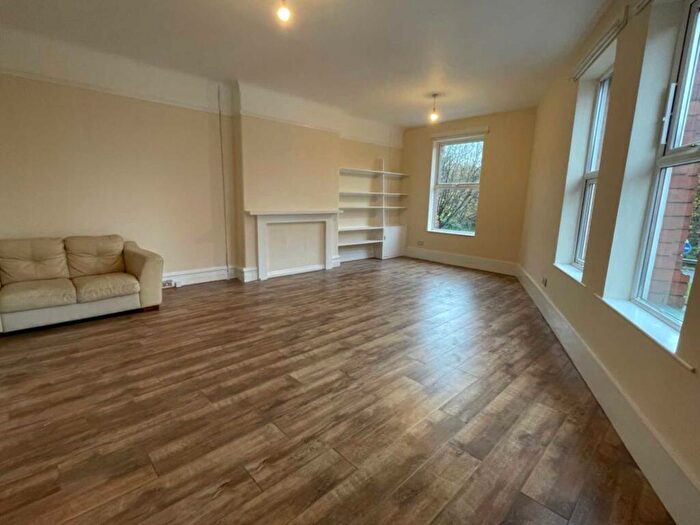 3 Bedroom Apartment To Rent In Lucan Road, Aigburth, Liverpool, Merseyside, L17