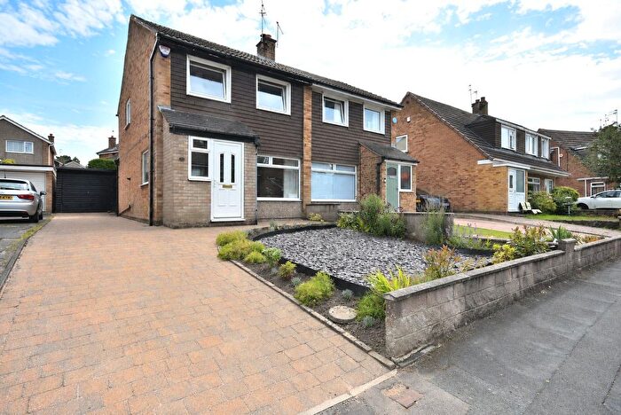 3 Bedroom Semi-Detached House For Sale In Arthursdale Drive, Scholes, Leeds, West Yorkshire, LS15
