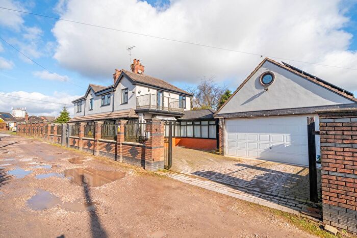 5 Bedroom Detached House For Sale In Windmill Hill Stoke-On-Trent, Staffordshire, ST3