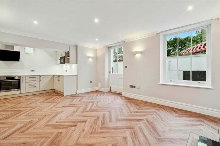 2 Bedroom Flat To Rent In Richmond Avenue, Islington, N1
