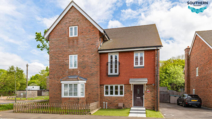 3 Bedroom House For Sale In Tadworth, Surrey, KT20