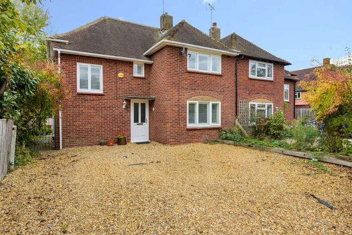 3 Bedroom Semi-Detached House To Rent In Kennel Close, Ascot, SL5