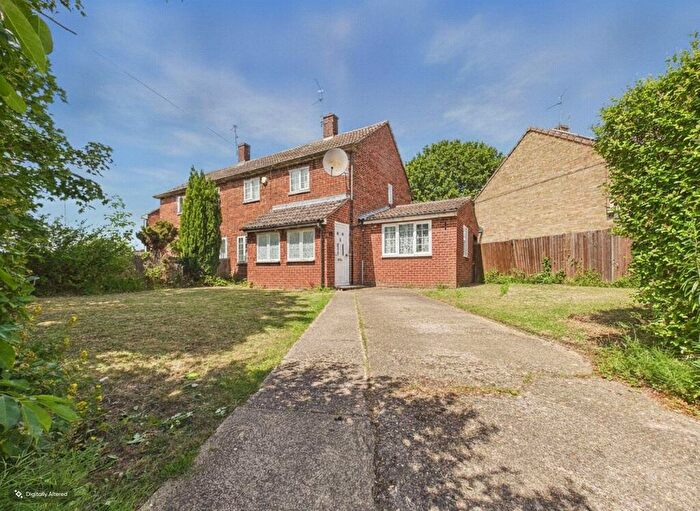3 Bedroom Semi Detached House For Sale In Myrtle Avenue, Dogsthorpe, Peterborough, PE1