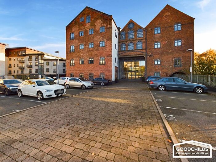 2 Bedroom Flat To Rent In Wolverhampton Street, Walsall, WS2