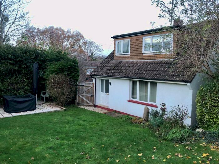 3 Bedroom Chalet To Rent In Glebelands, Exminster, EX6