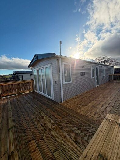 2 Bedroom Park Home For Sale In Holms Farm Road, Dalrymple, Ayr, KA6