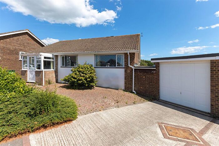 2 Bedroom Detached Bungalow For Sale In Barham Close, Hastings, TN34