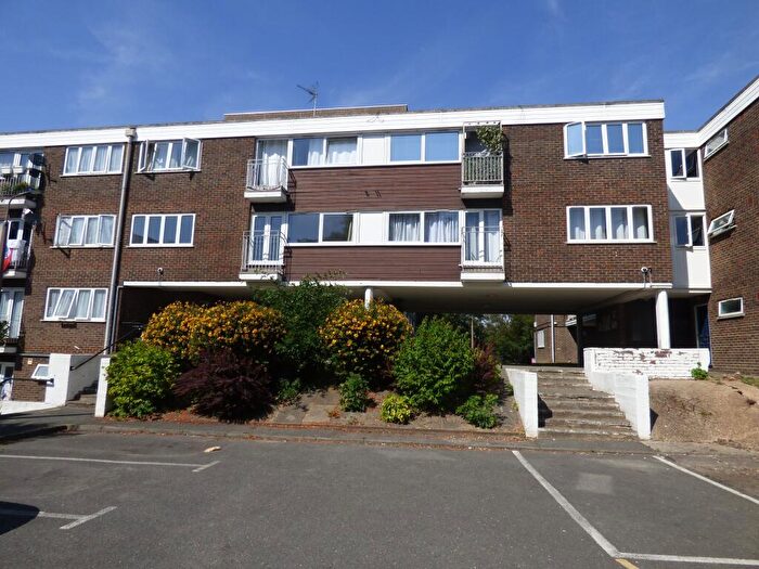 2 Bedroom Flat To Rent In Sir Francis Way, Brentwood, CM14