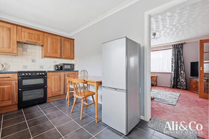3 Bedroom Terraced House For Sale In Sabina Road, Grays, RM16