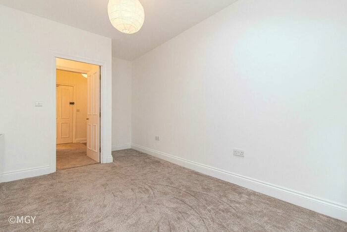 2 Bedroom Apartment To Rent In Cathedral Road, Pontcanna, Cardiff, CF11
