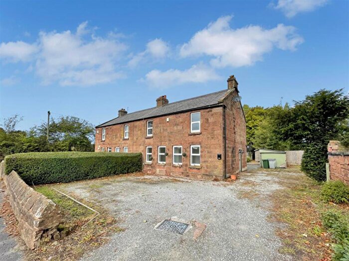 3 Bedroom Semi-Detached House For Sale In Thornton Common Road, Wirral, CH63