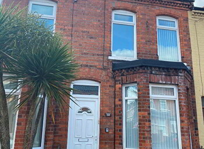 2 Bedroom Terrace House To Rent In Melrose Street, Belfast, BT9