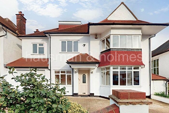 8 Bedroom Detached House To Rent In Allington Road, Hendon, NW4