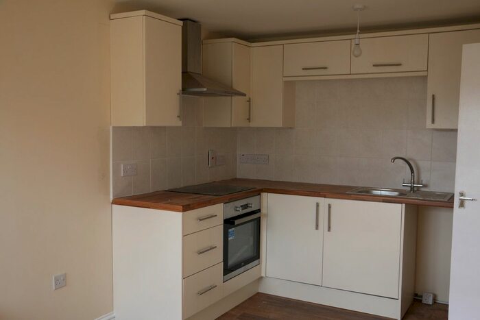2 Bedroom Flat To Rent In High Street, Middlesbrough, TS6