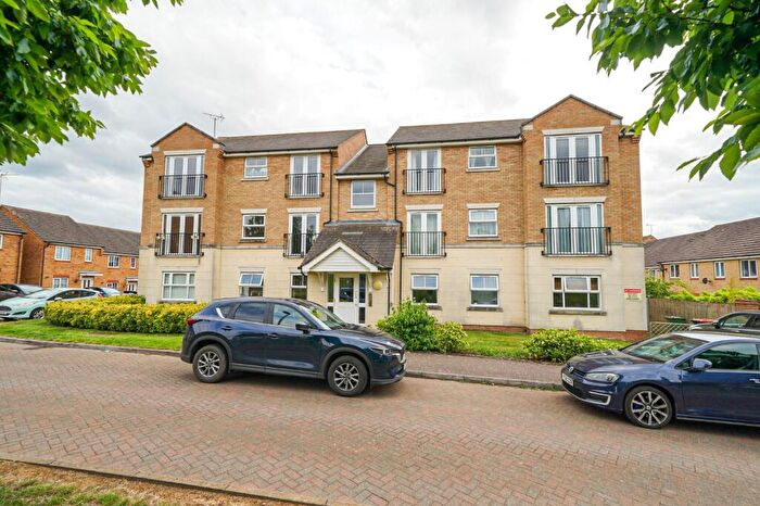 2 Bedroom Apartment For Sale In Dimmock Close, Leighton Buzzard, LU7