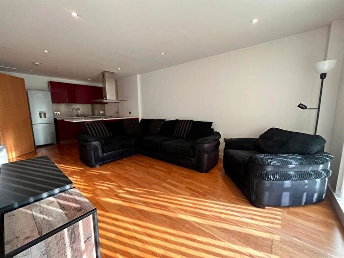 2 Bedroom Apartment To Rent In Vantage Quays, Brewer Street, Manchester, M1