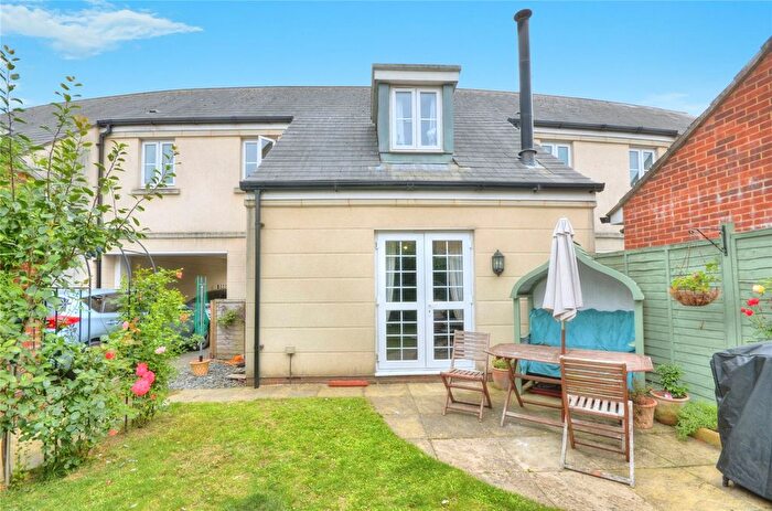 3 Bedroom Terraced House For Sale In Alding Crescent, Bognor Regis, West Sussex, PO21