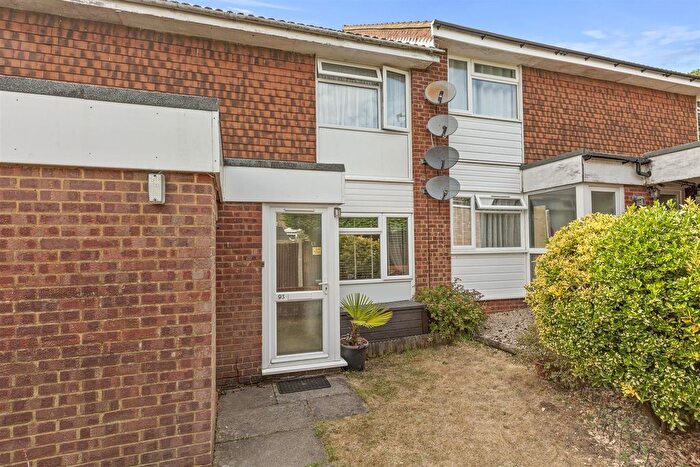 1 Bedroom Maisonette For Sale In Clearbrook Close, High Wycombe, HP13