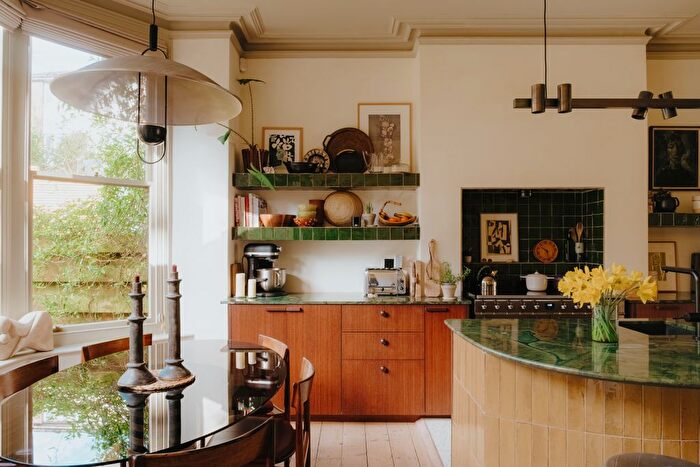 6 Bedroom Semi-Detached House For Sale In Kenilworth Road, St. Leonards-On-Sea, TN38