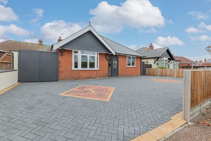 3 Bedroom Detached Bungalow For Sale In Windsor Avenue, Great Yarmouth, NR30