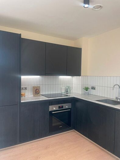 2 Bedroom Flat For Sale In Hulme Hall Road, Manchester, M15