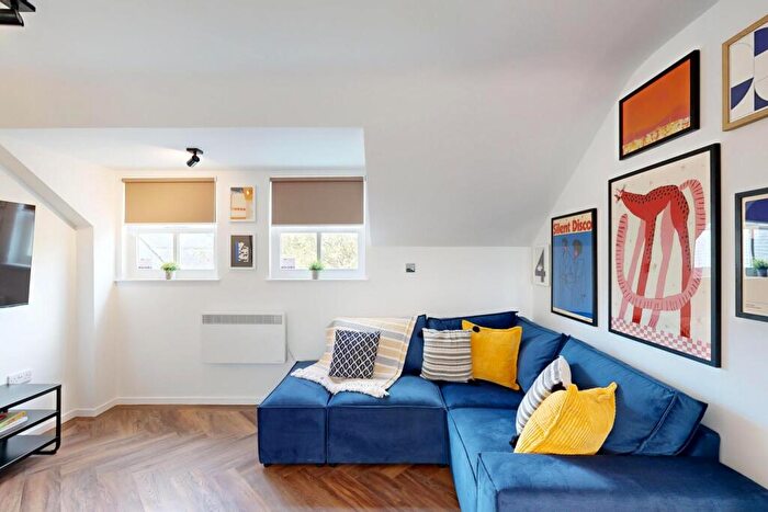 2 Bedroom House To Rent In Leazes Parade, Newcastle Upon Tyne, NE2