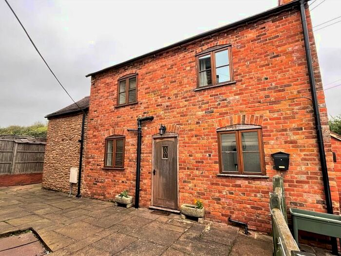 3 Bedroom Detached House To Rent In Kilcot Inn Cottage, Kews Lane, Newent, Gloucestershire, GL18