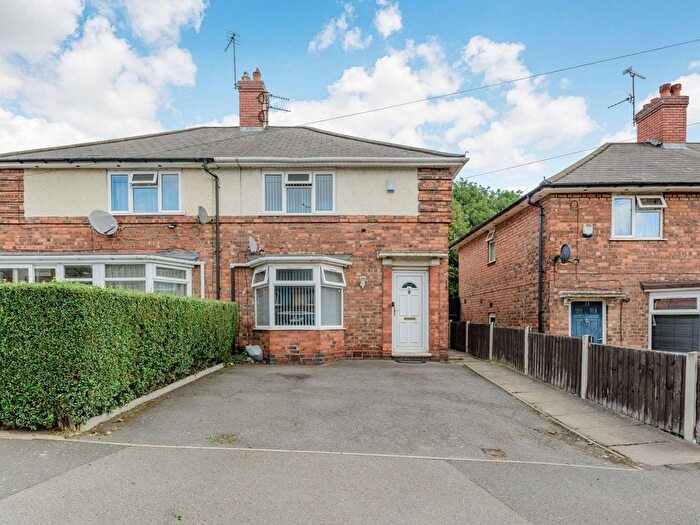 3 Bedroom Semi Detached House For Sale In St. Dominics Road, Birmingham, B24