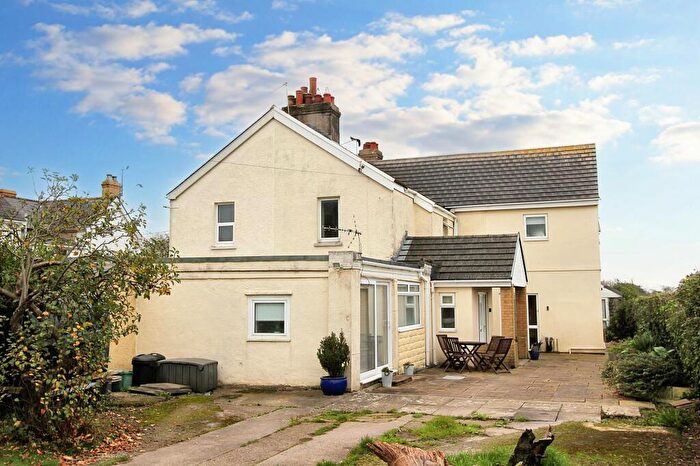 5 Bedroom Semi-Detached House For Sale In Tegfan, Gileston. Vale Of Glamorgan., CF62