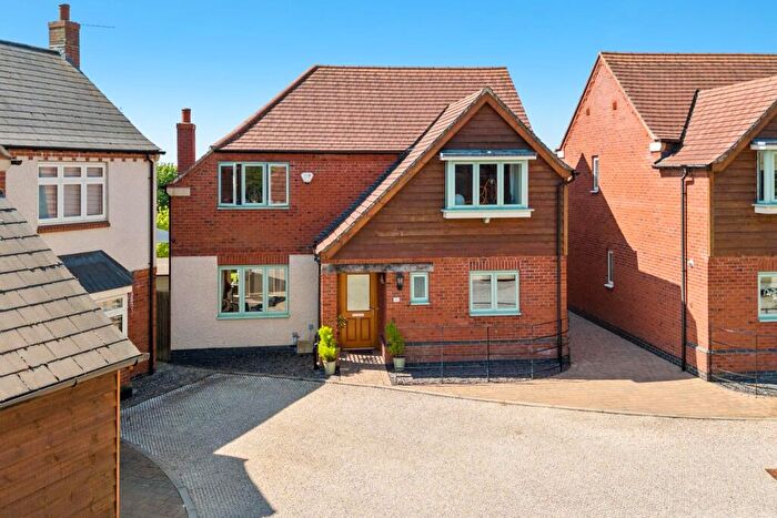 4 Bedroom Detached House For Sale In St Michaels Close, Rugby, CV21