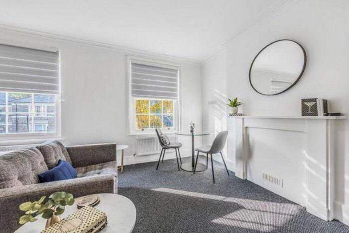 Studio To Rent In Gloucester Crescent, London, NW1