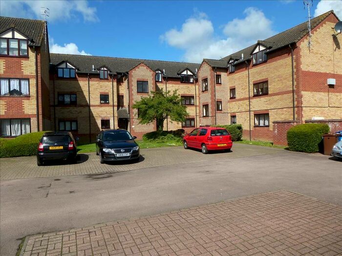 1 Bedroom Flat To Rent In Longworth Close, Banbury, Oxon, OX16