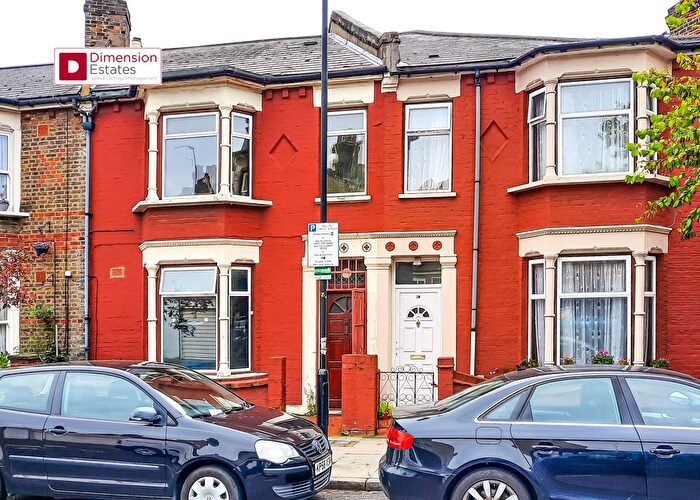 1 Bedroom Flat To Rent In Millfields Road, Lower Clapton, Hackney, E5