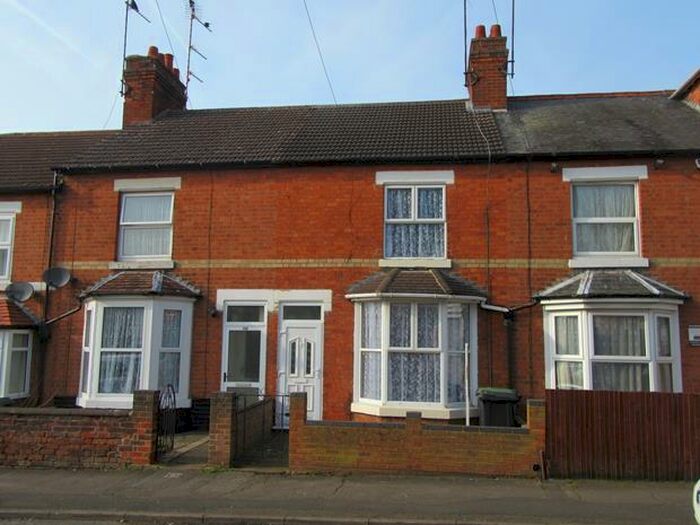 3 Bedroom Terraced House To Rent In Portland Road, Rushden, NN10