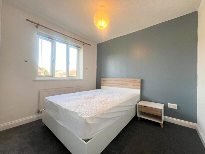 1 Bedroom Semi-Detached House To Rent In Fircroft Close, Bicester, OX26