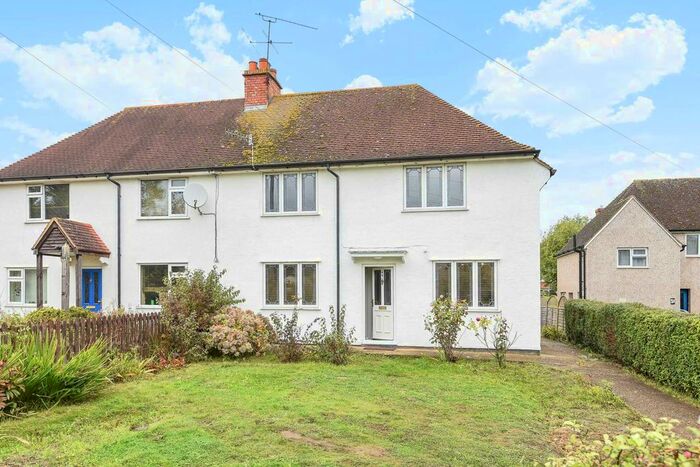 5 Bedroom Semi-Detached House To Rent In The Oval, Guildford GU2