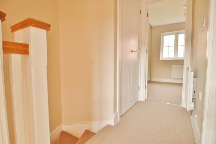 2 Bedroom End Of Terrace House To Rent In Longhurst Avenue, Highwood, Horsham, RH12