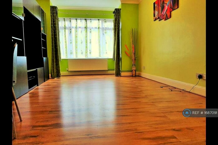 1 Bedroom Flat To Rent In Florence Court, New Barnet, Barnet, EN5