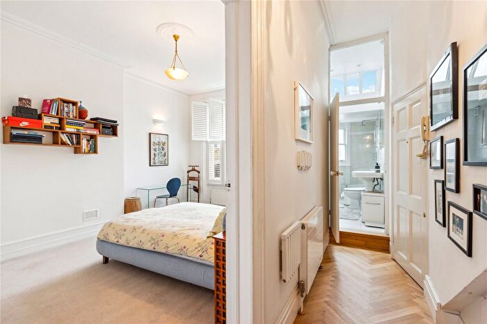 1 Bedroom Flat For Sale In Castellain Road, London, W9