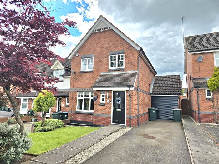 3 Bedroom End Of Terrace House For Sale In Blenheim Walk, Coventry, West Midlands, CV6