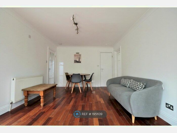 2 Bedroom Flat To Rent In Elm Green, London, W3